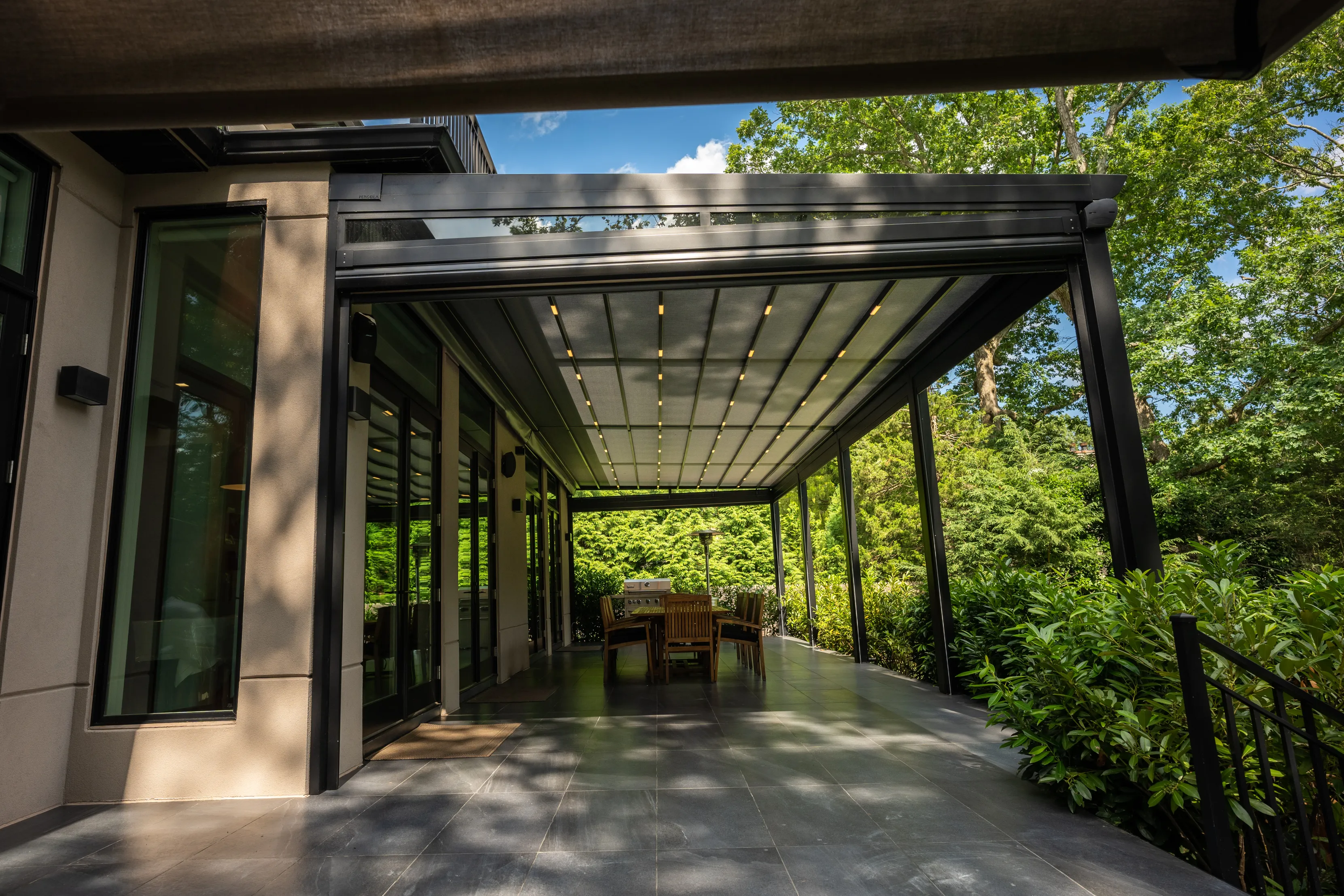Read full post: How to Choose the Right Retractable Pergola Canopy for Your Home?