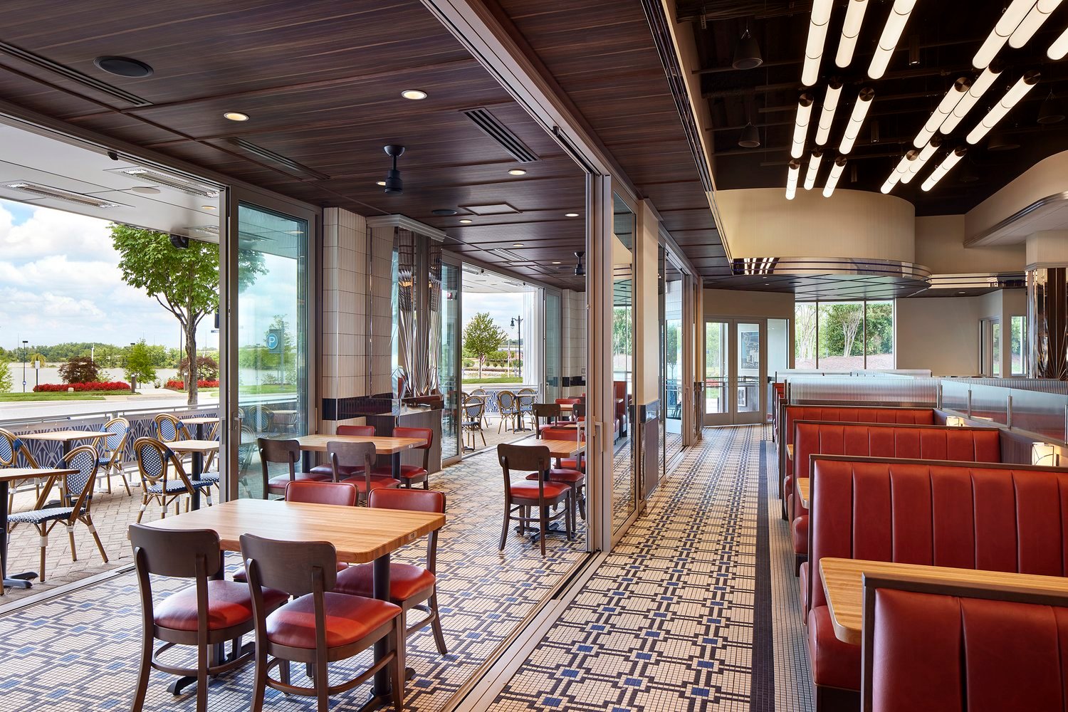 Silver+DIner+National+Harbor+Inside+Outside